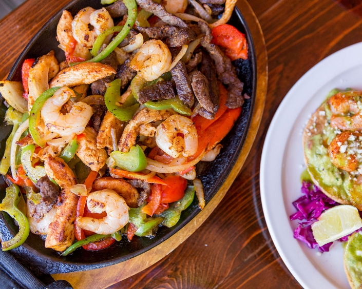 Shrimp and Steak with peppers fajitas